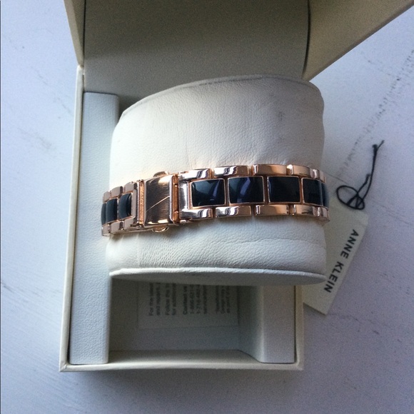 🔥🔥HOST PIC🔥🔥Anne Klein Women Watch - Picture 6 of 9